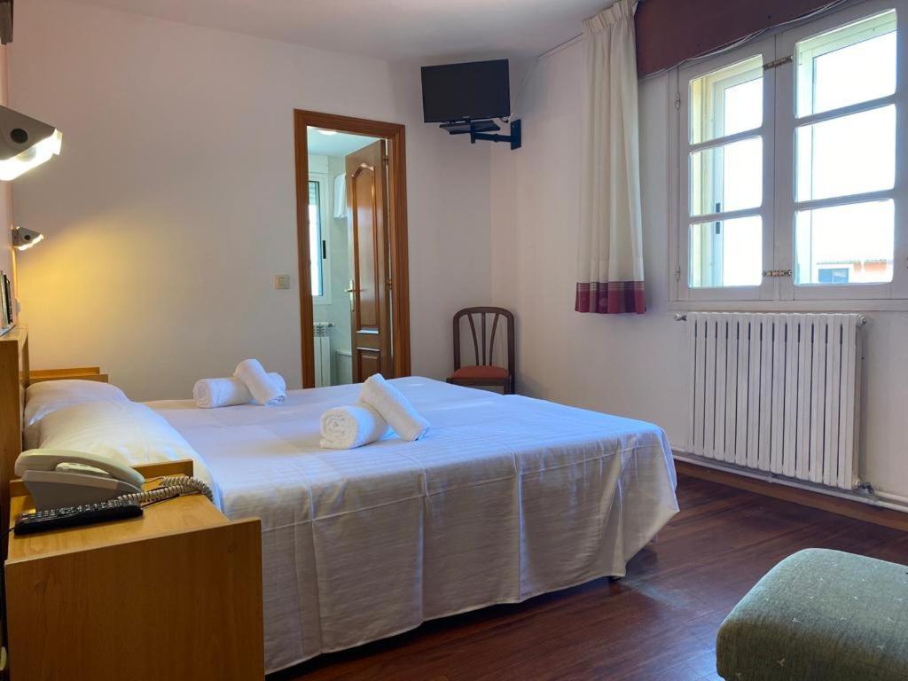 Hotel San Paio סנטיאגו דה קומפוסטלה מראה חיצוני תמונה